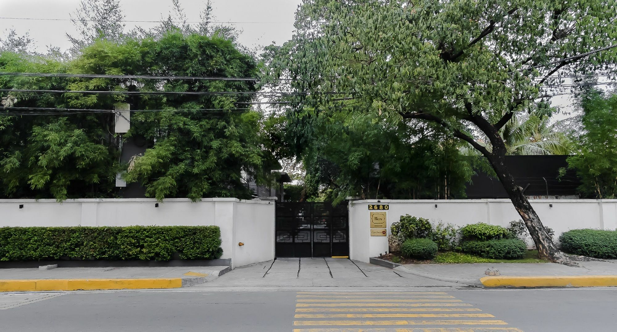 The Henry Manila Hotel 4*