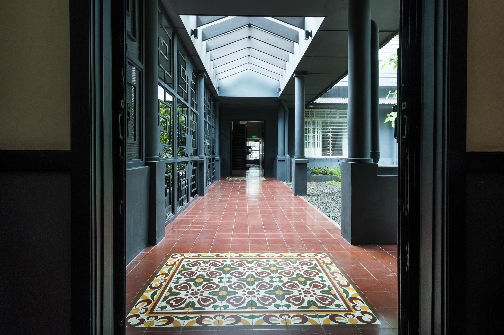 Hotel The Henry Manila