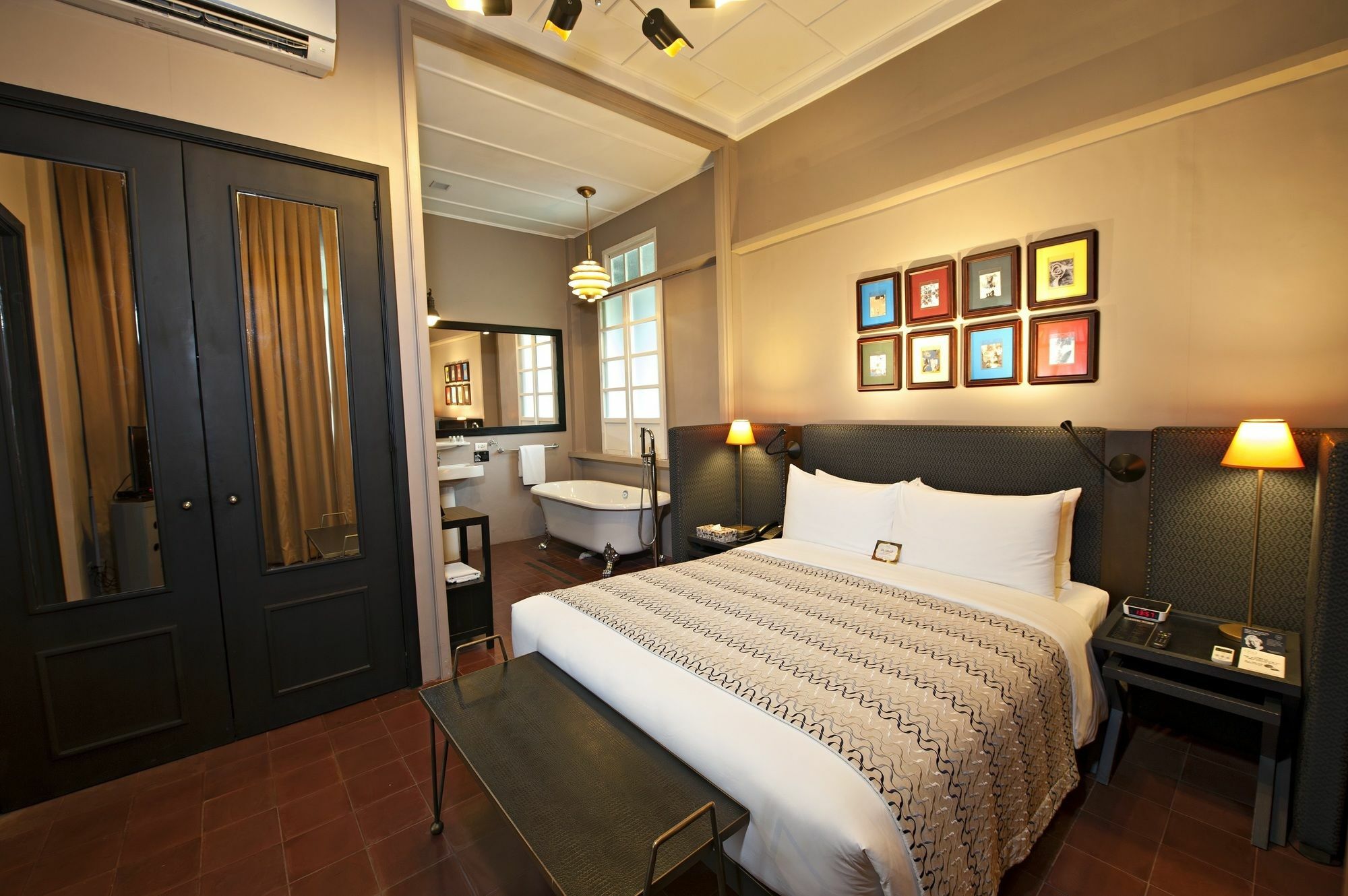 The Henry Manila